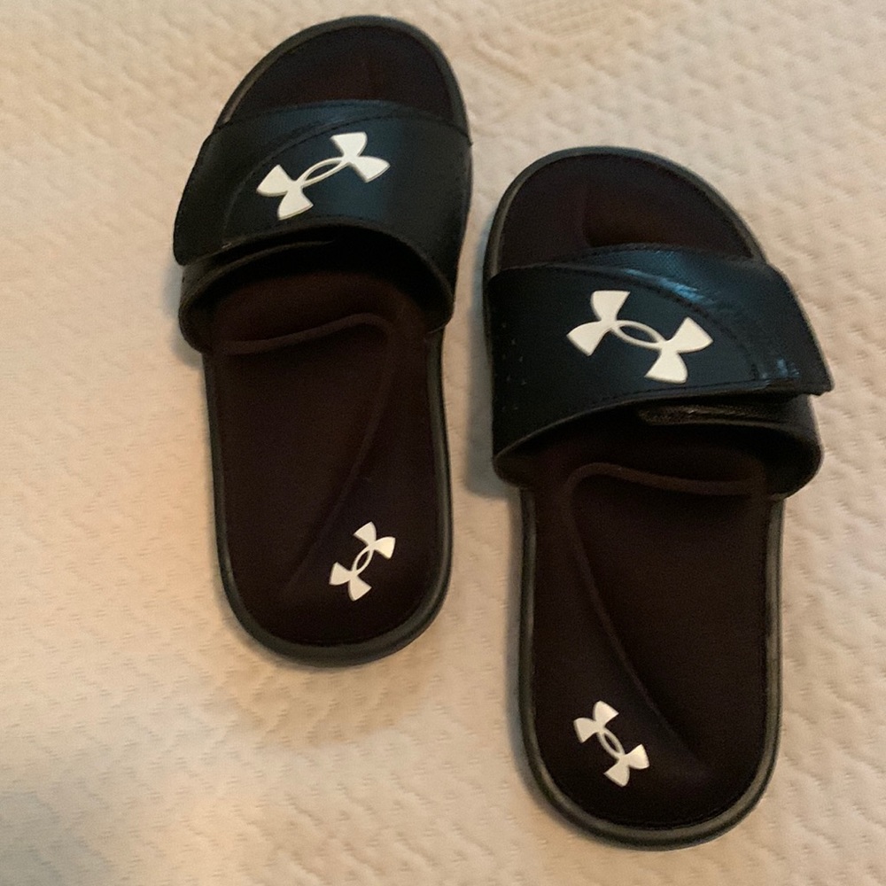 Youth Under Armor   NWOT
